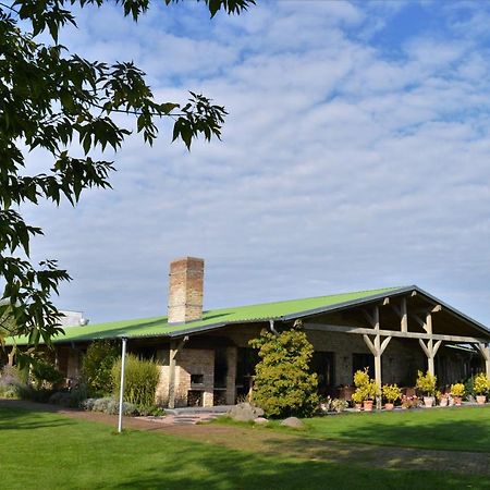 Resort Kormoran-Garni เซห์เดนิค ภายนอก รูปภาพ
