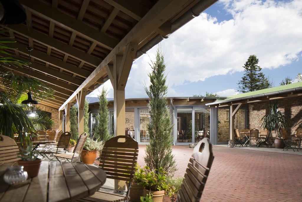 Resort Kormoran-Garni เซห์เดนิค ภายนอก รูปภาพ