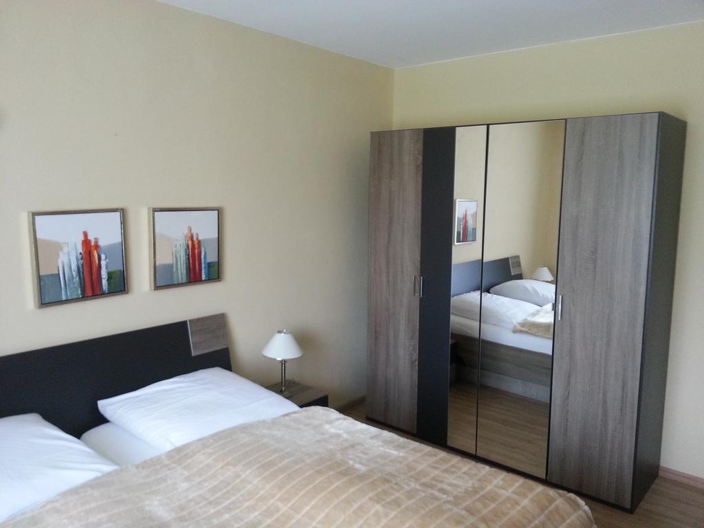 Resort Kormoran-Garni เซห์เดนิค ภายนอก รูปภาพ