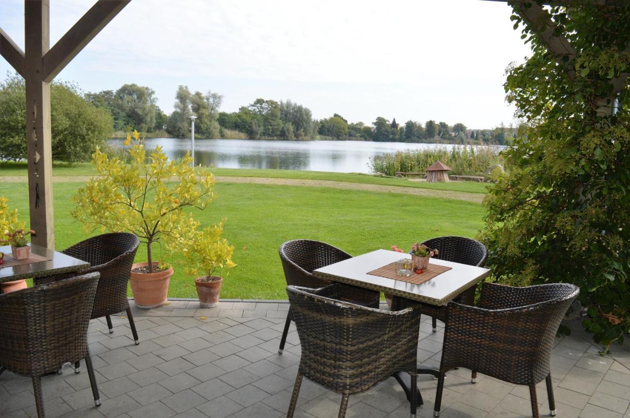 Resort Kormoran-Garni เซห์เดนิค ภายนอก รูปภาพ