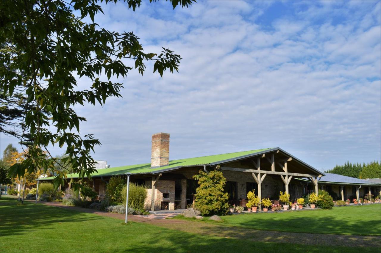 Resort Kormoran-Garni เซห์เดนิค ภายนอก รูปภาพ